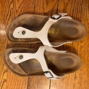 Size 9 WHITE BIRKENSTOCK Sandals- PERFECT for 8
